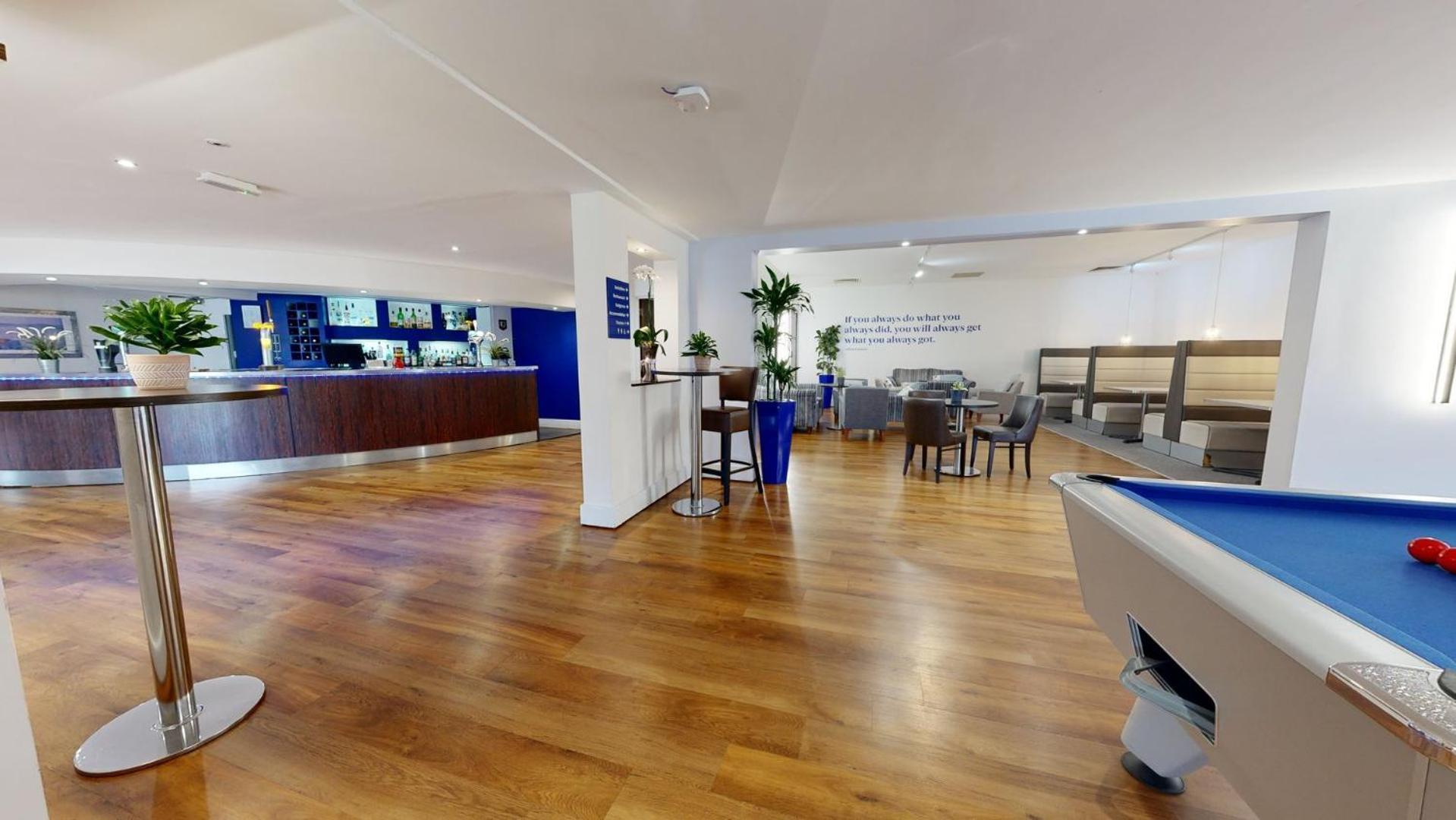 Cim Business Centre Hotel Maidenhead Exterior foto