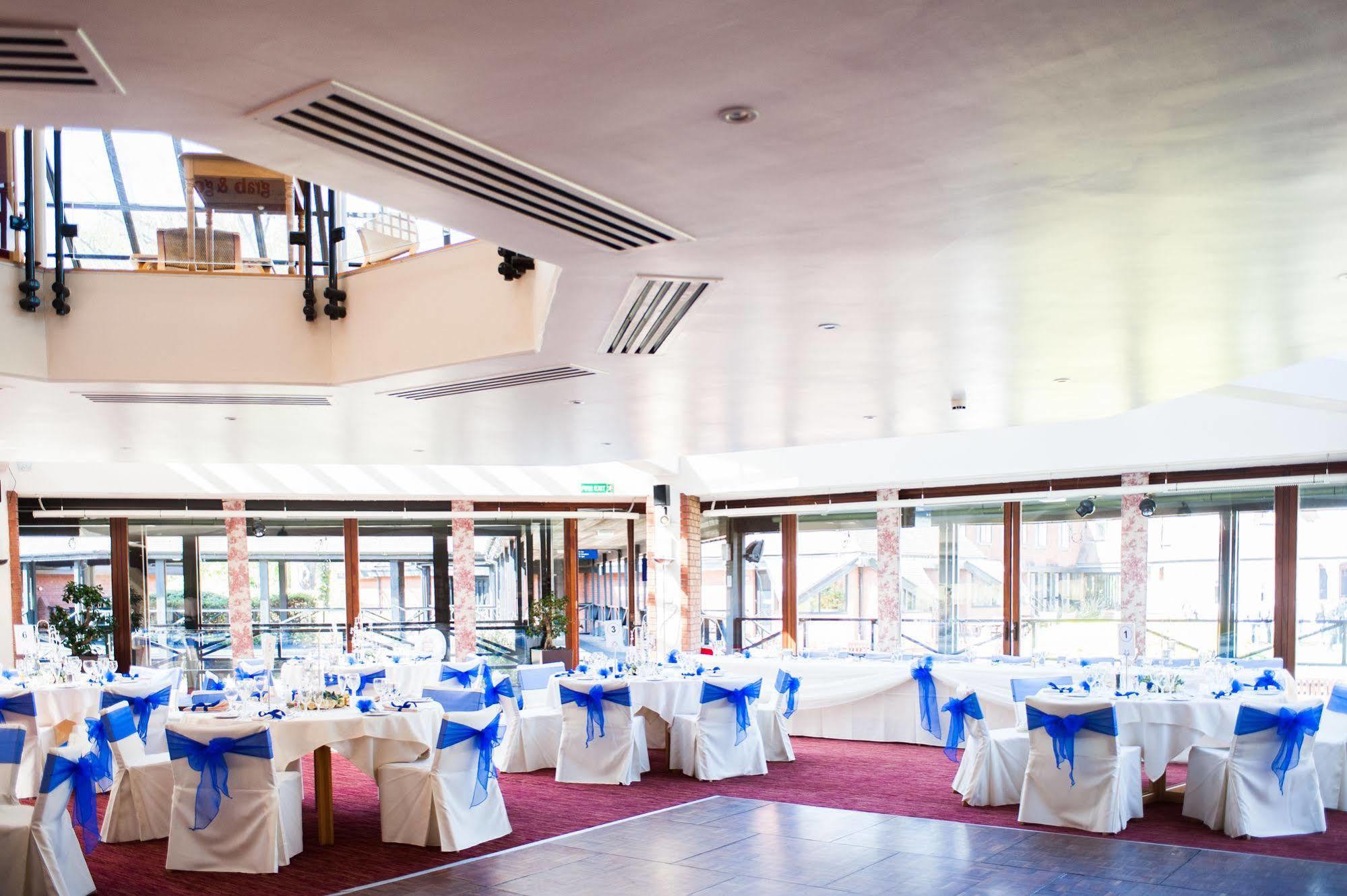 Cim Business Centre Hotel Maidenhead Exterior foto