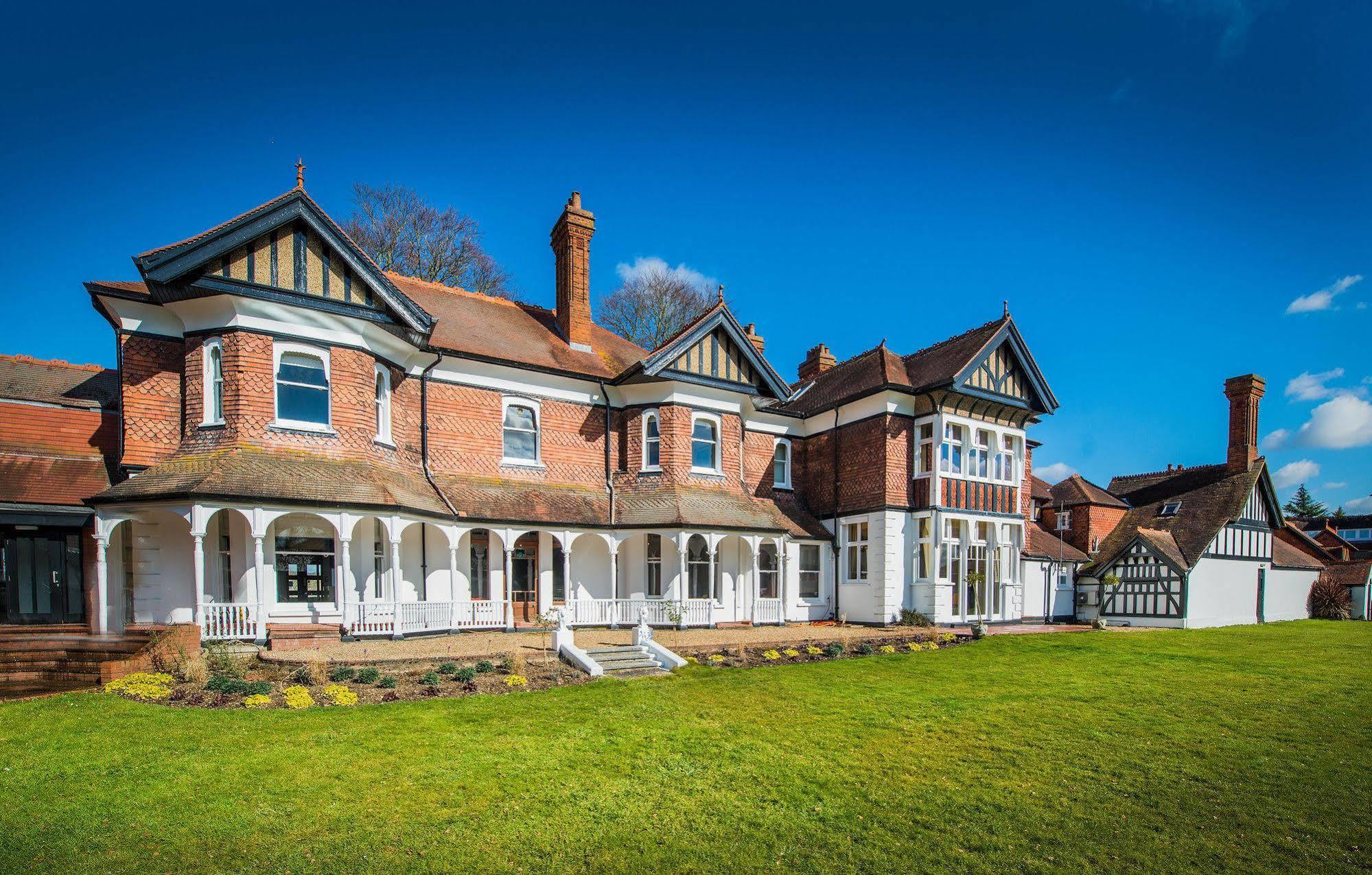 Cim Business Centre Hotel Maidenhead Exterior foto